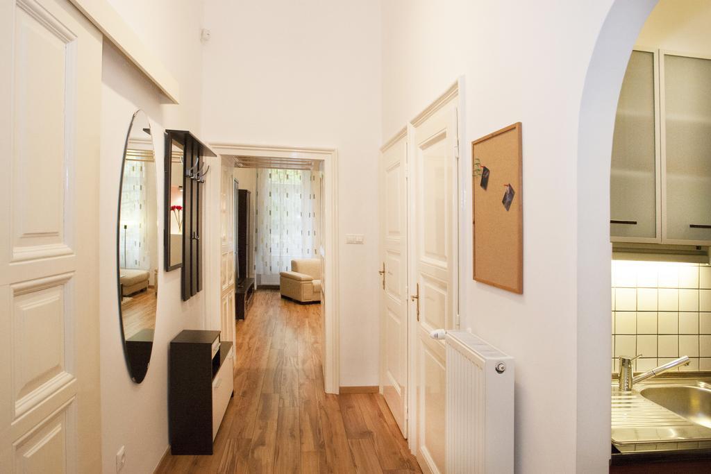 Charlotte Apartment Close To Opera ブダペスト エクステリア 写真